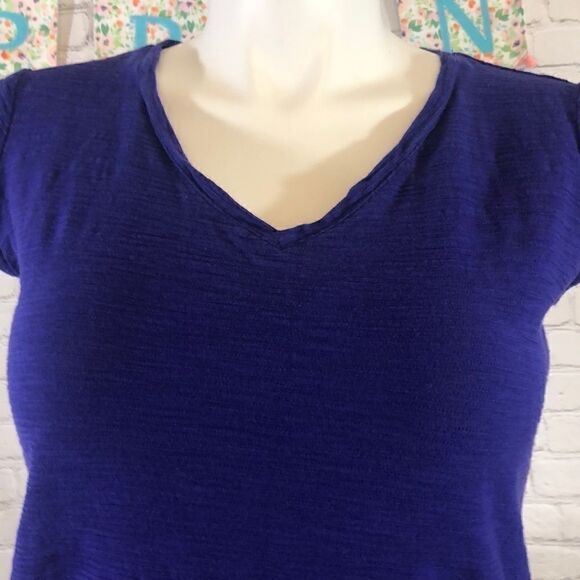 Liz Claiborne 100% cotton tee - Picture 2 of 6